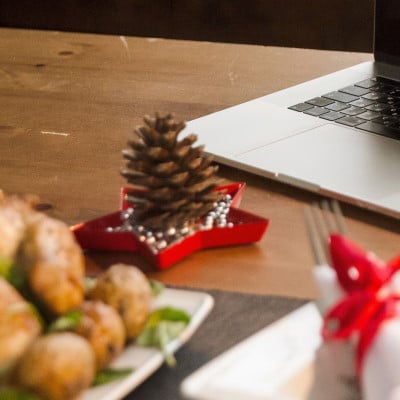 Online, Weihnachtsfeier, Tannenzapfen