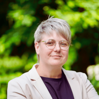 michaela-weber_kundenbetreuung-finanzen_agentur-fuer-freundlichkeit-400 Michaela Weber, Kundenbetreuung und Finanzen, Agentur für Freundlichkeit