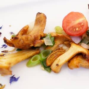 organisationsentwicklung-im-freizeitbad_kundenzufriedenheit_gastronomie Organisationsentwicklung im Freizeitbad, Kundenzufriedenheit, ansprechendes Essen auf Teller angerichtet